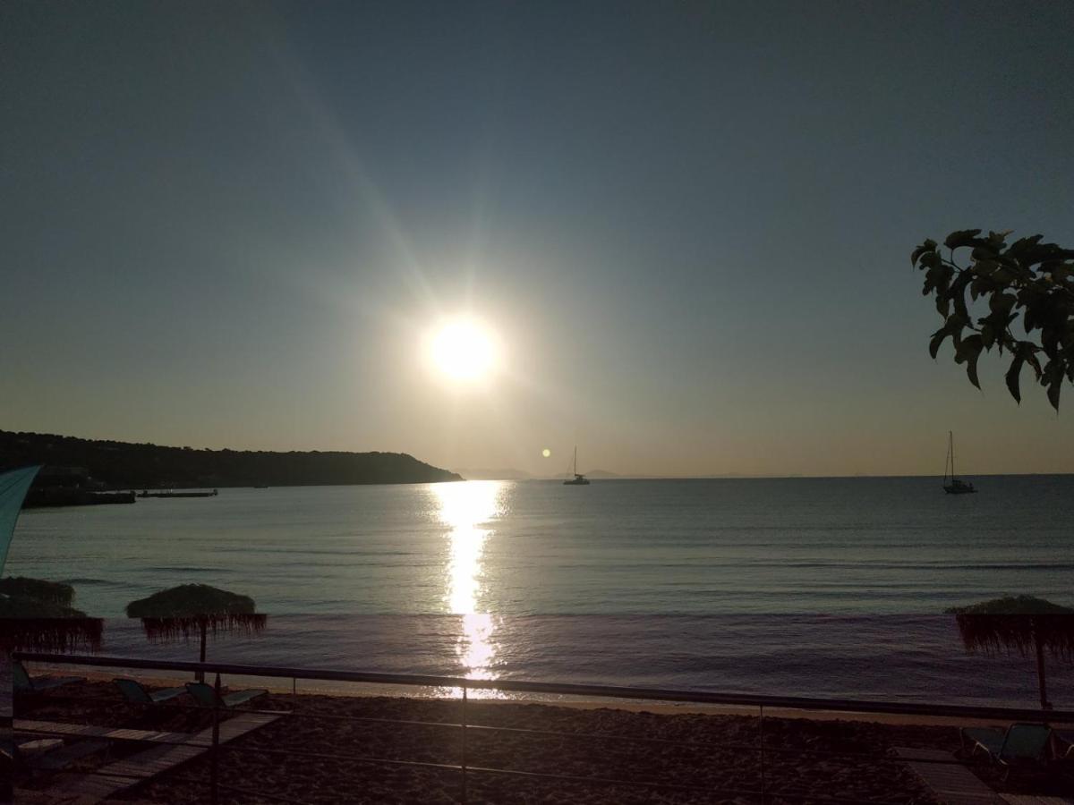 Παραθαλασσια Στουντιο Μιχαλιας Sea View Studio Michalias Agia Marina  Zewnętrze zdjęcie