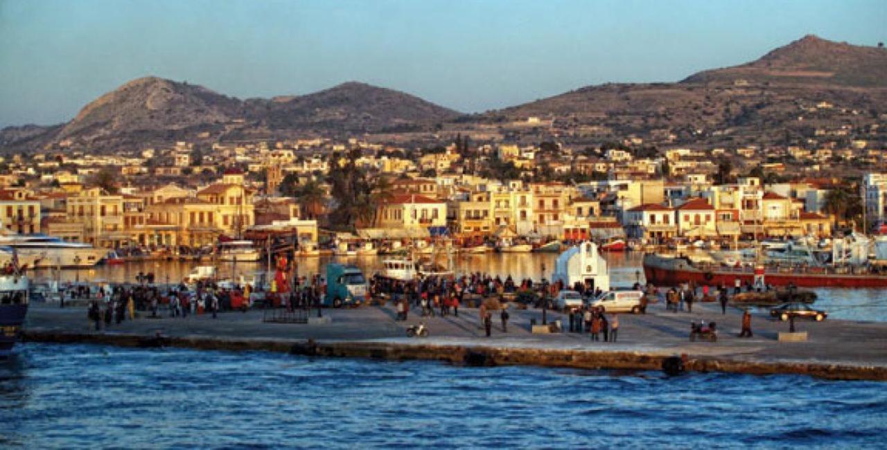 Παραθαλασσια Στουντιο Μιχαλιας Sea View Studio Michalias Agia Marina  Zewnętrze zdjęcie