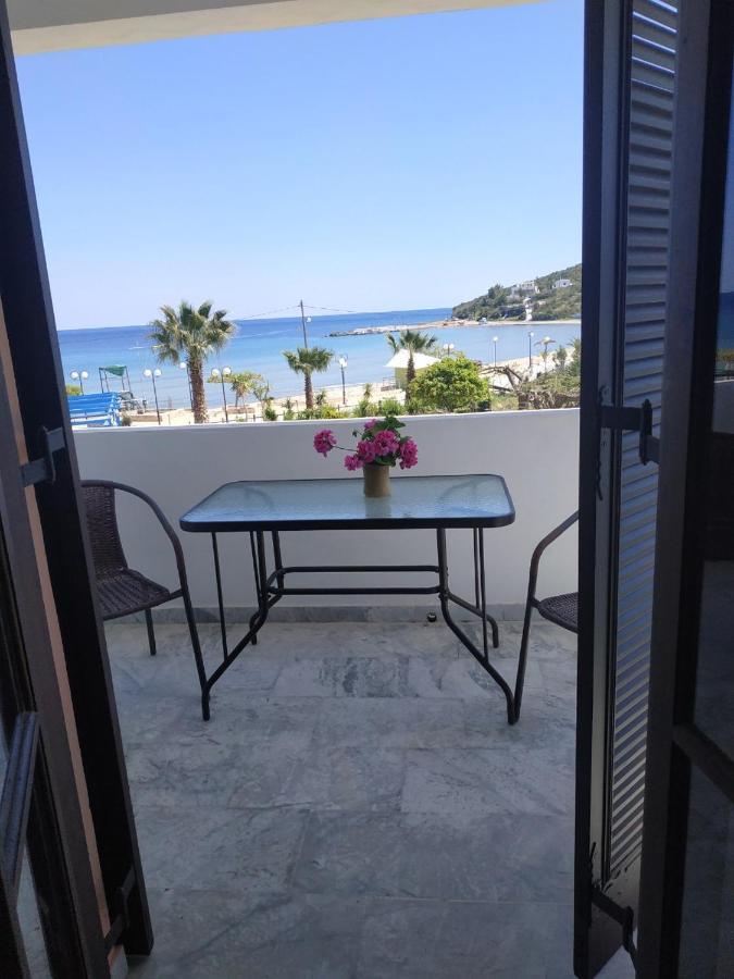 Παραθαλασσια Στουντιο Μιχαλιας Sea View Studio Michalias Agia Marina  Zewnętrze zdjęcie